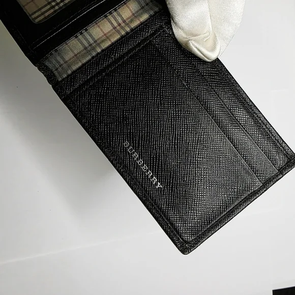 Burberry Black Leather Card Holder - Picture 5 of 9
